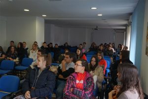 Đaci srednje turističke škole